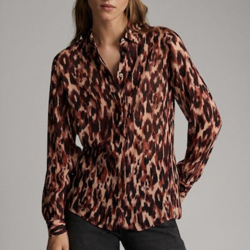 Animal print shirt, M